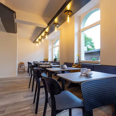 Sachsenhof - Gaestehaus Nahe Actinon Fuer Business Und Erholung Bed & Breakfast