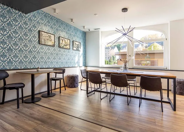 Sachsenhof - - Fruehstueck Buchbar - Nur 700m Vom Gesundheitsbad Actinon فندق مبيت وإفطار