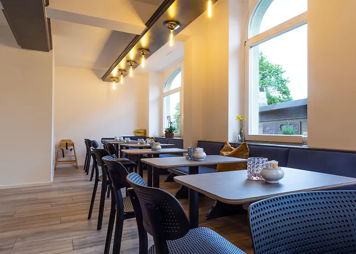 Sachsenhof - - Fruehstueck Buchbar - Nur 700m Vom Gesundheitsbad Actinon فندق مبيت وإفطار