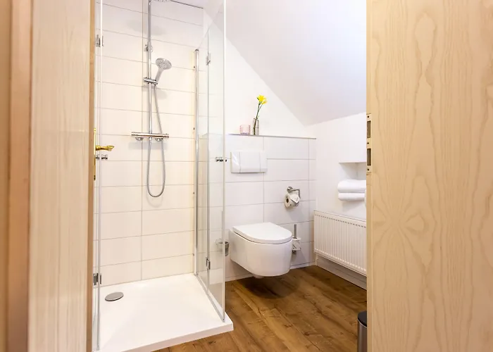 Sachsenhof - - Fruehstueck Buchbar - Nur 700m Vom Gesundheitsbad Actinon فندق مبيت وإفطار باد شليما