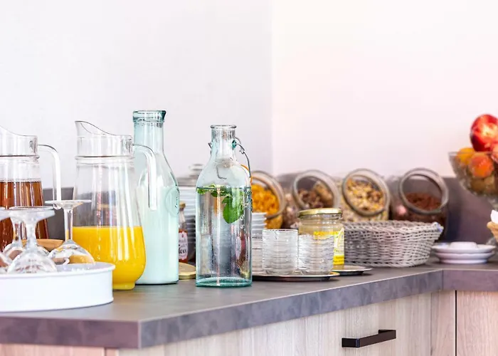 Sachsenhof - - Fruehstueck Buchbar - Nur 700m Vom Gesundheitsbad Actinon فندق مبيت وإفطار 3*